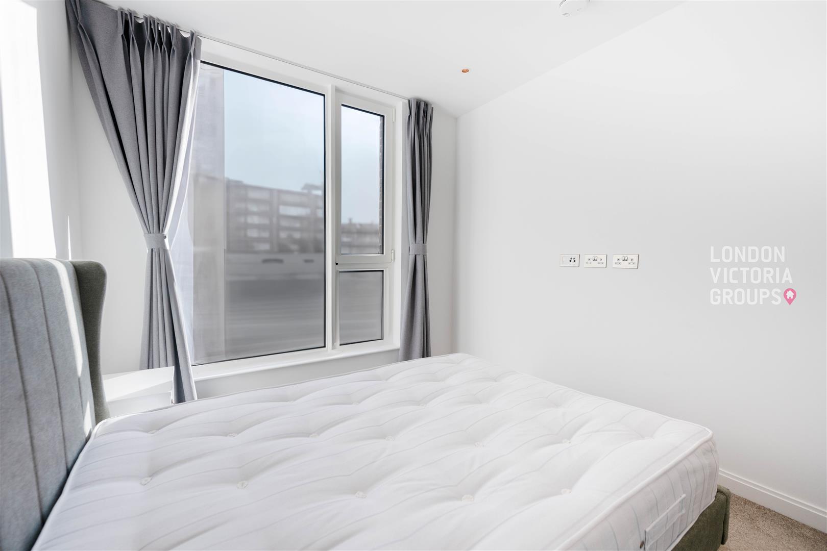 7 Gasholder Place, London